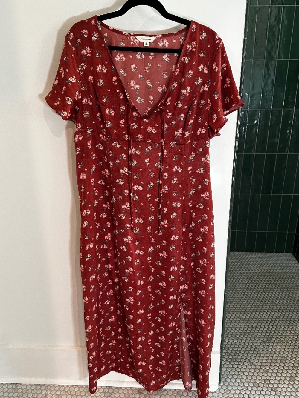 Flutter Sleeve Midi Dress